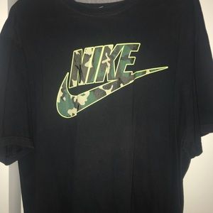 Nike camo tee